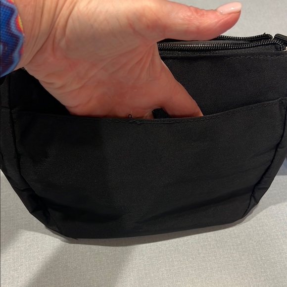 Baggallini Black Pocket 2.0 with RFID Crossbody Bag - Picture 13 of 13